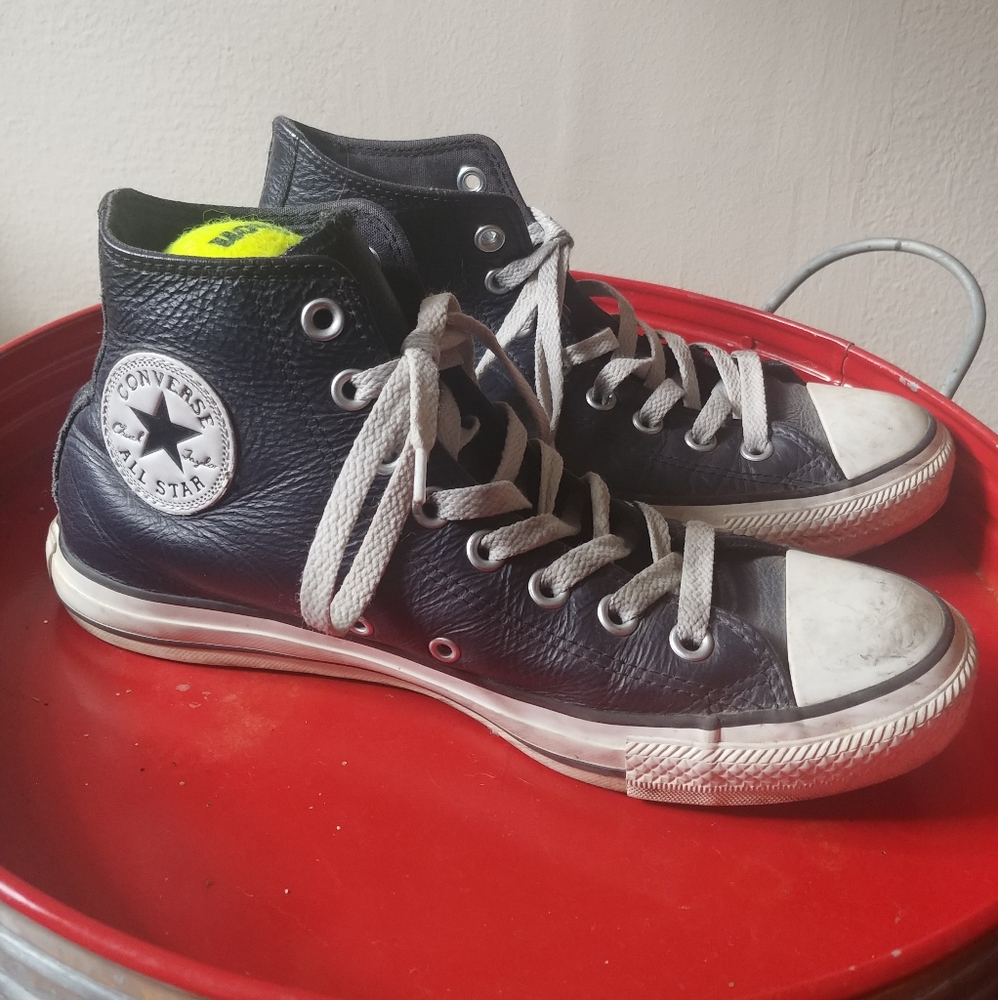 Black leather hightop converse